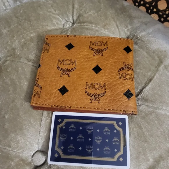 (SOLD)Rare Authentic vintage MCM cogniac Men's wallet - Picture 2 of 6